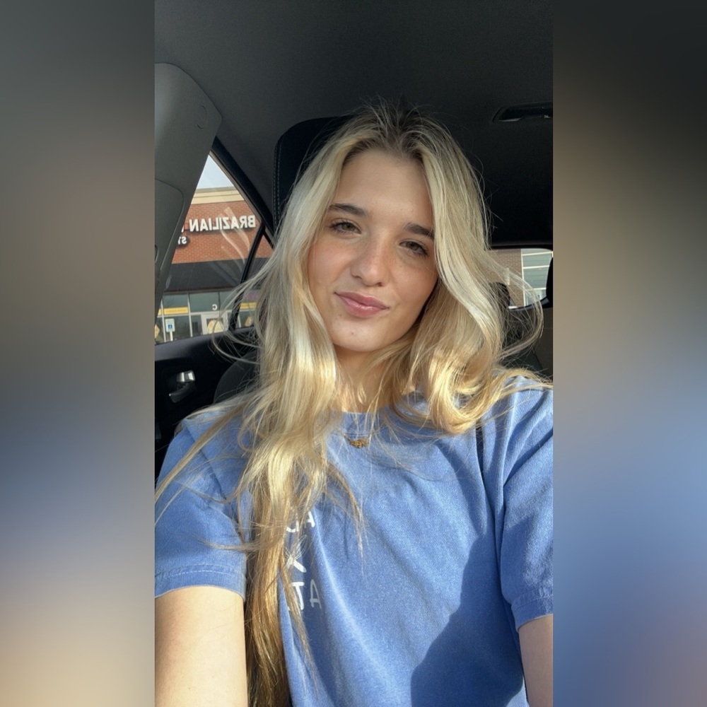 Meet your Posher, Lexi